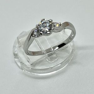 Elegant 925 Silver Round Cut ZC Ring. R21